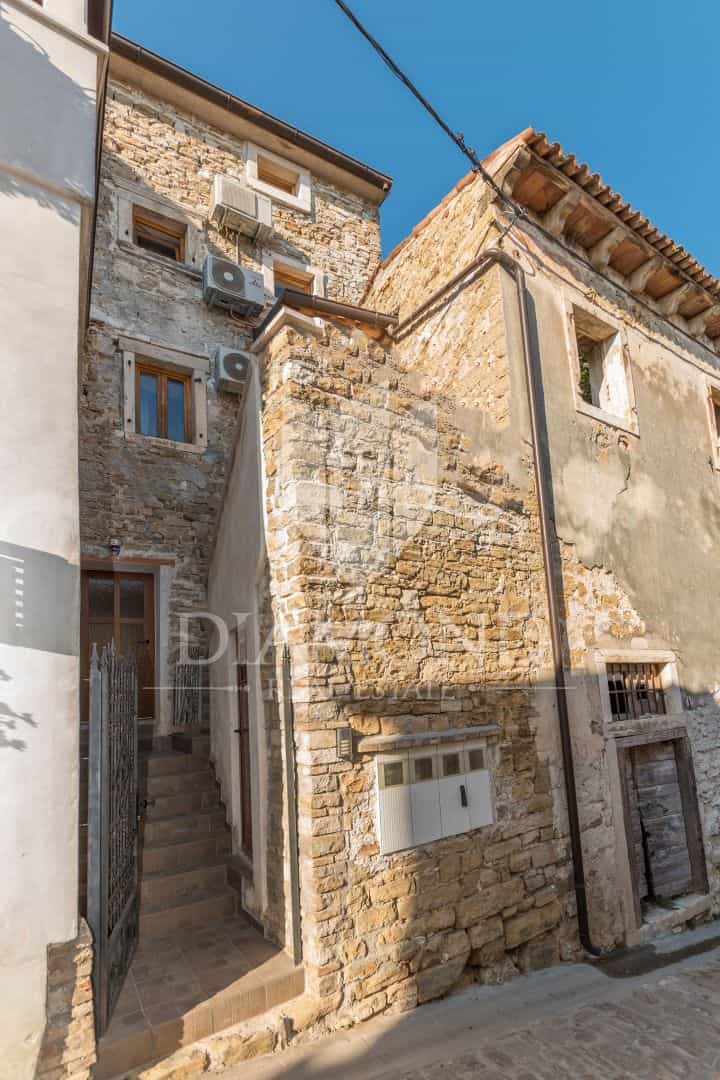 Huis in Buje, Istria County 11533394
