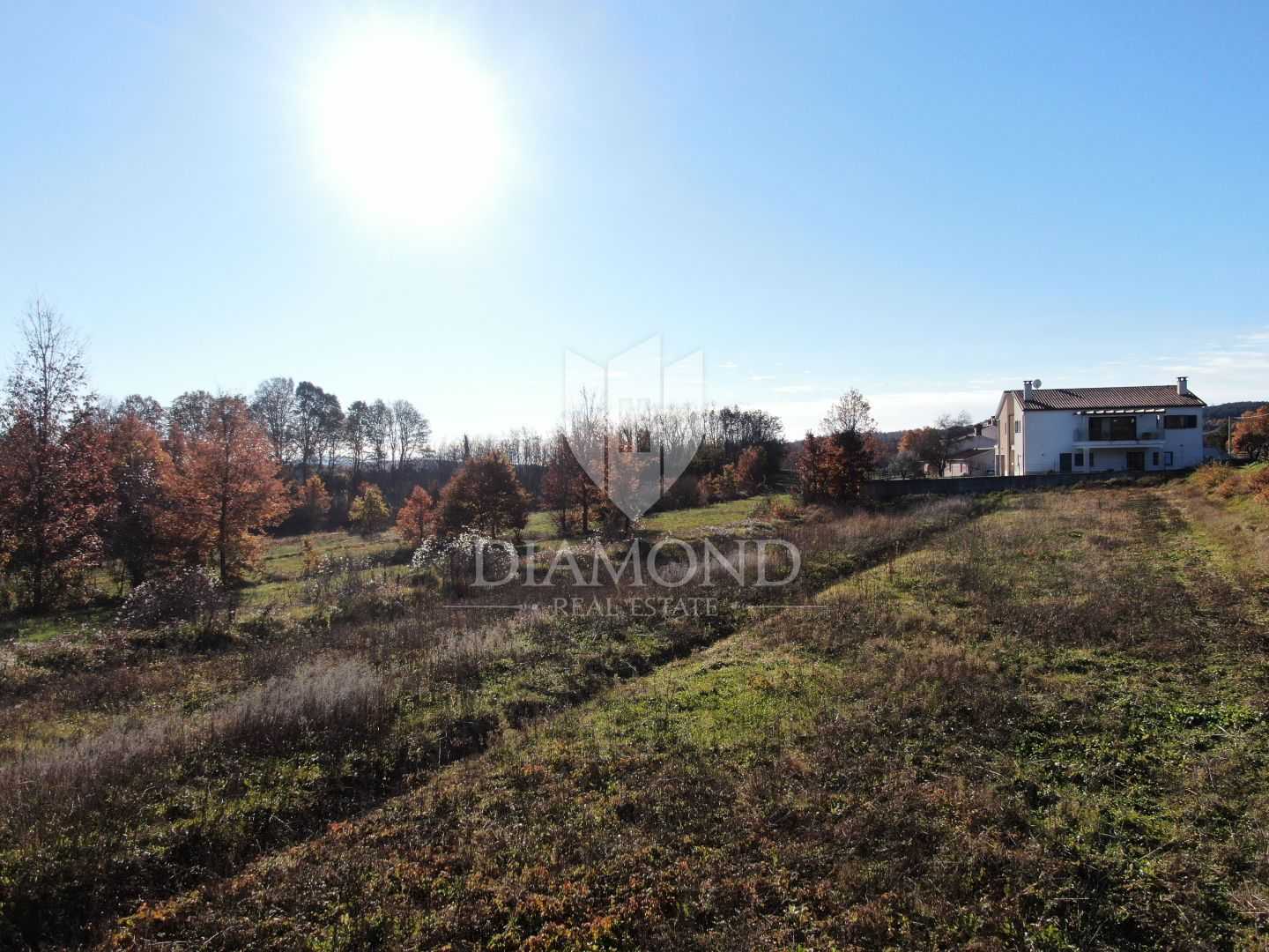 Land in Pićan, Istria County 11533808