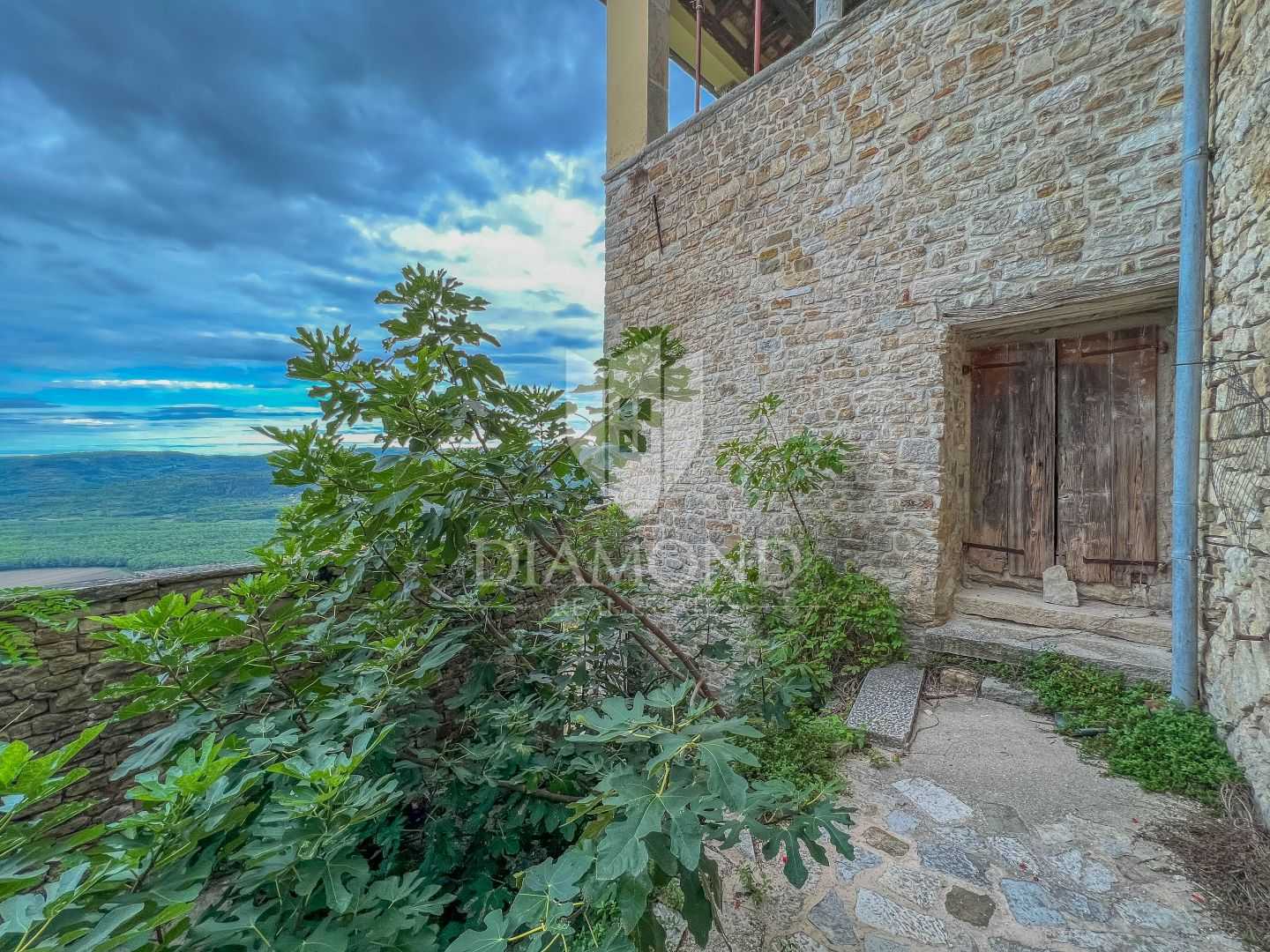 집 에 Motovun, Istria County 11533865