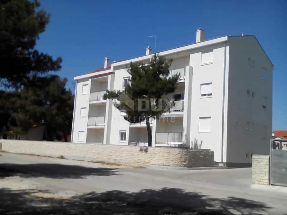 Condominio en Biograd na Moru, Zadar County 11534253