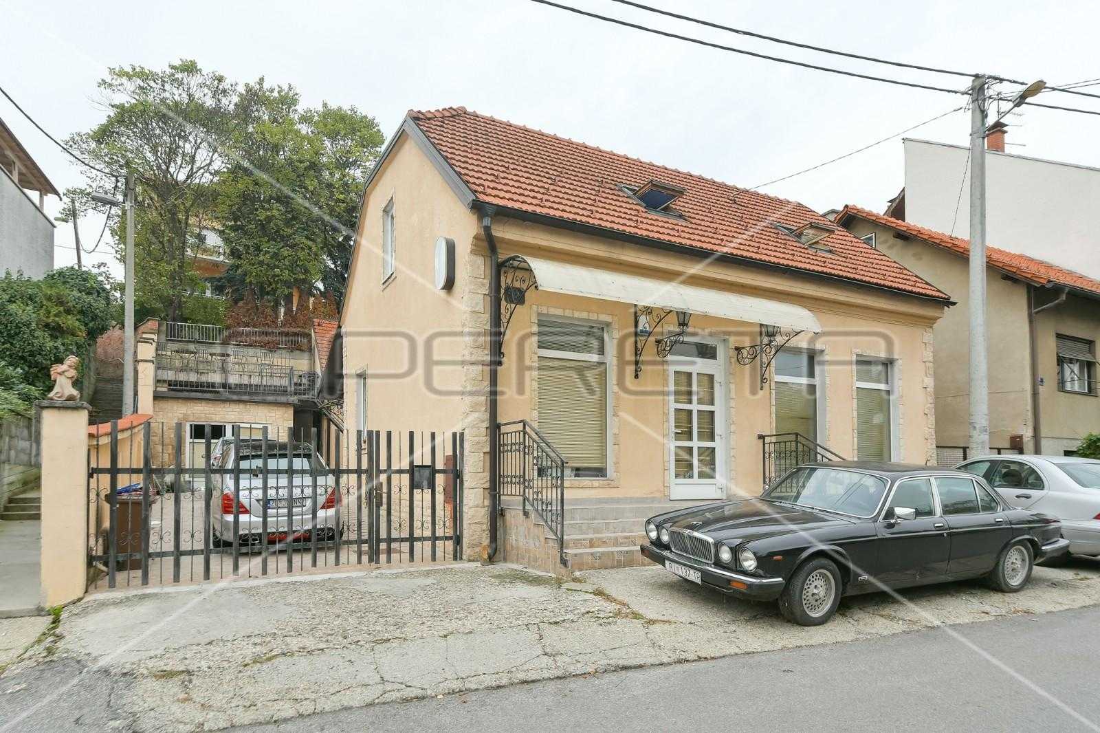 Rumah di sekali, Zagreb, Lulusan 11534379