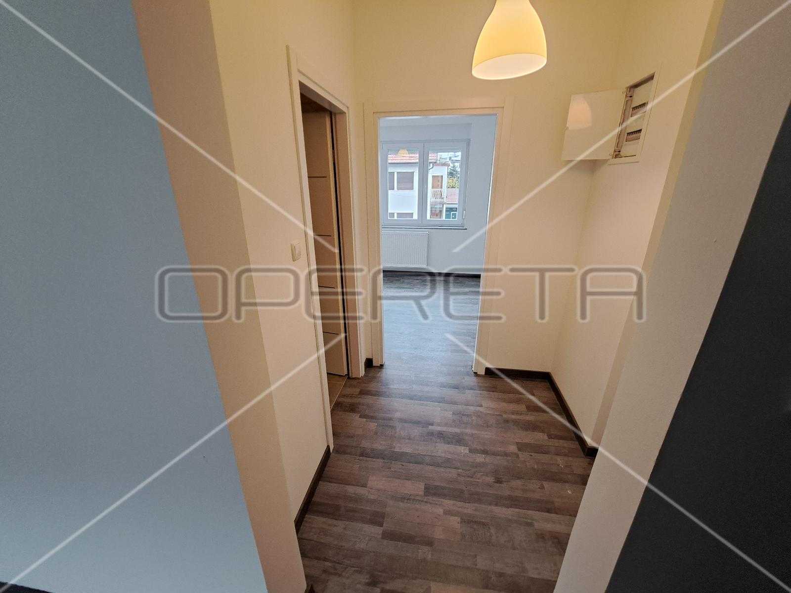公寓 在 Zagreb,  11534432