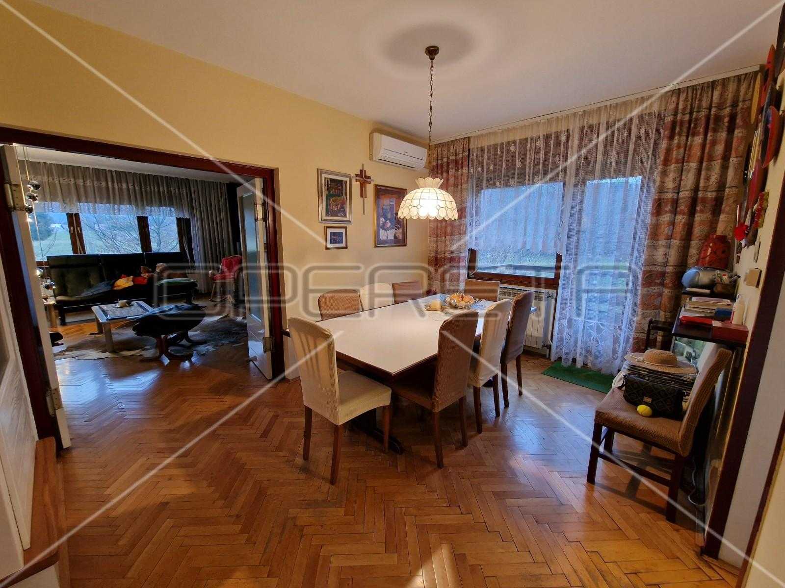 Dom w Ogulin, Karlovačka županija 11534500