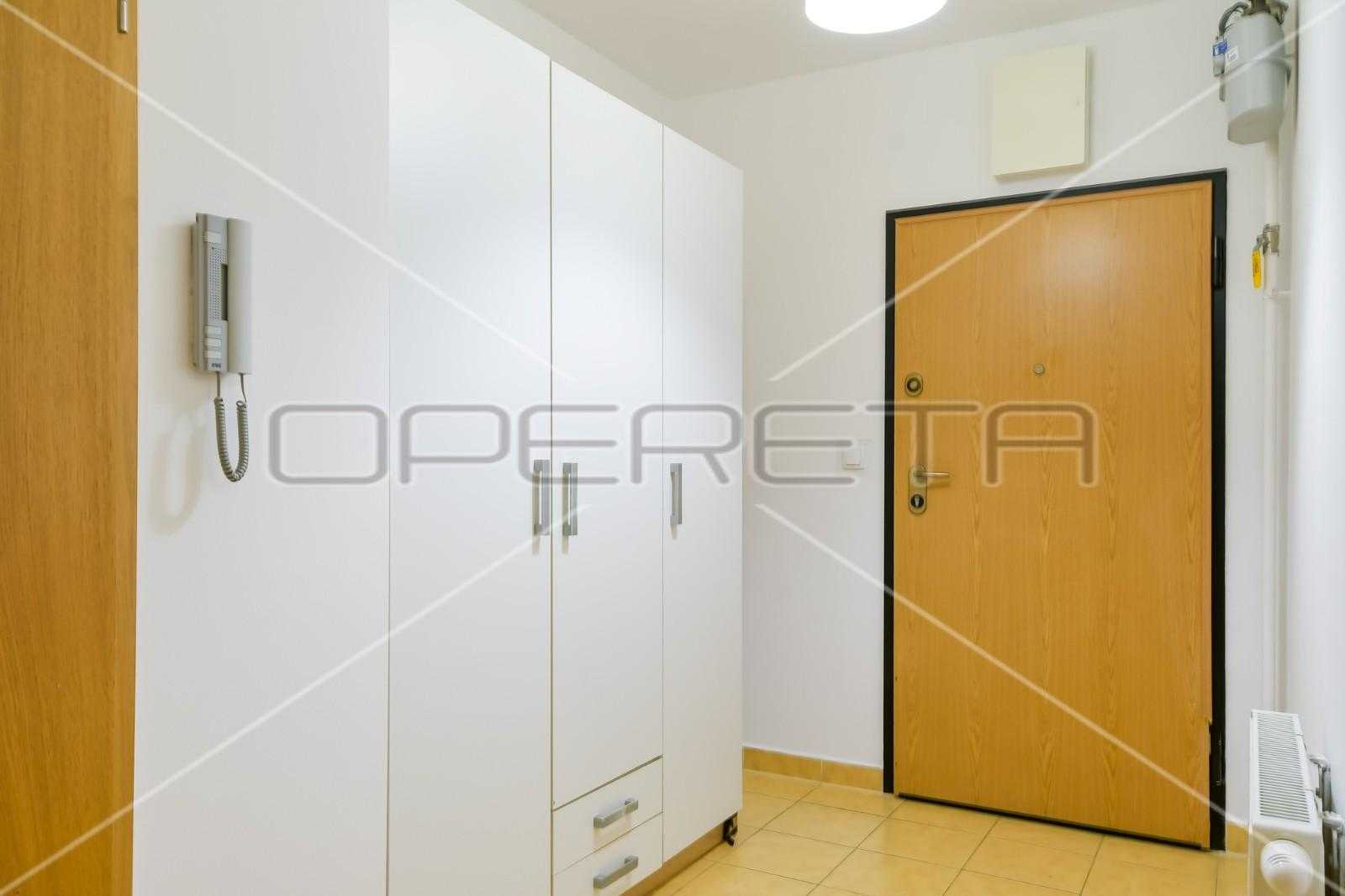 Condominium in Zagreb,  11534515