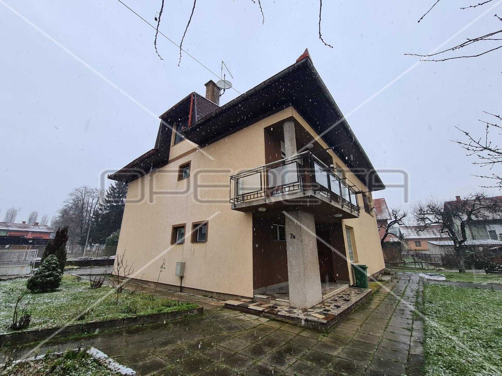 Casa nel Karlovac, Karlovacka Zupanija 11534519