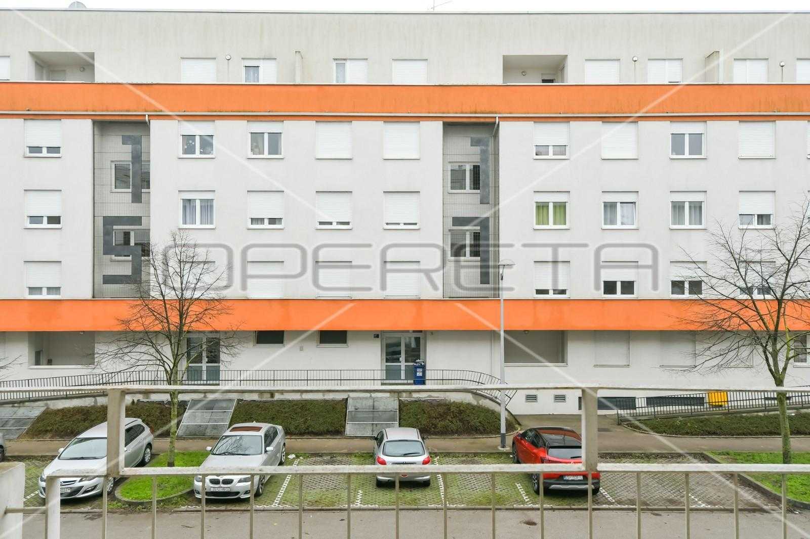 Condominium in Sesvete, Grad Zagreb 11534541