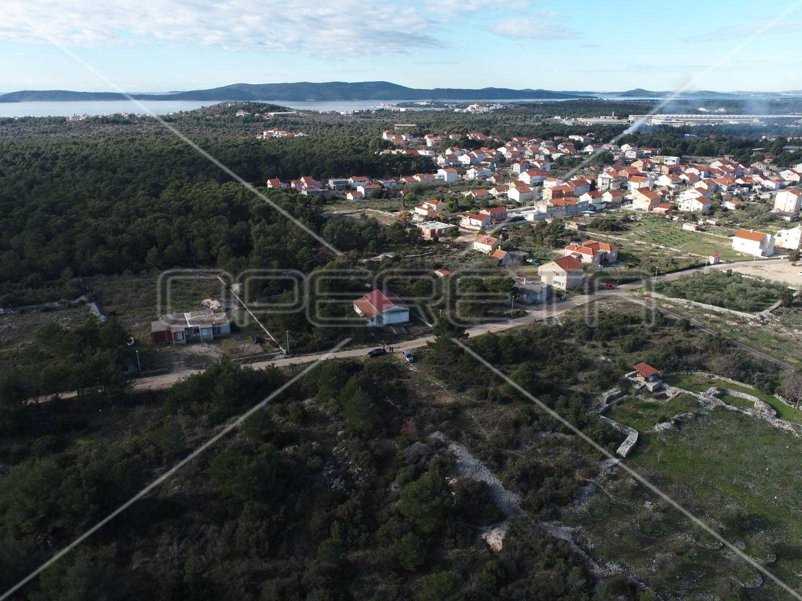 الأرض في Šibenik, Šibensko-kninska županija 11534616