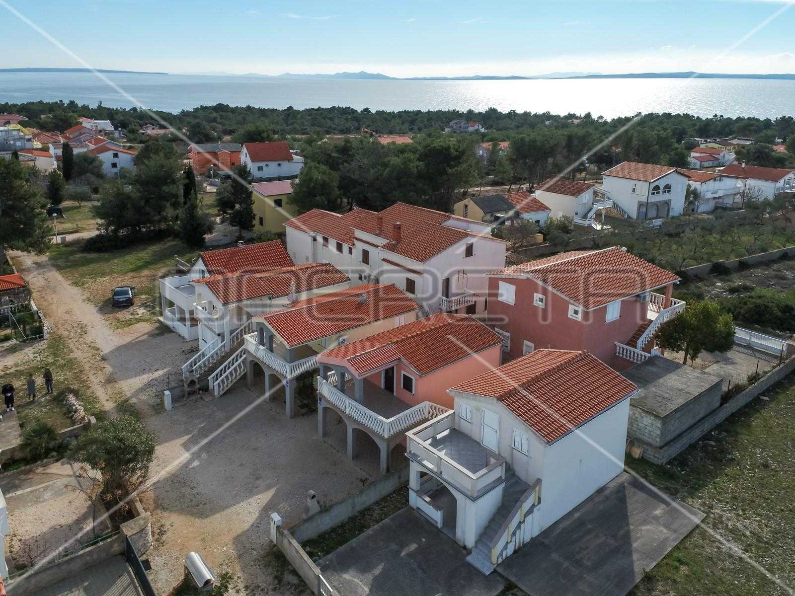 σπίτι σε Vir, Zadarska županija 11534686