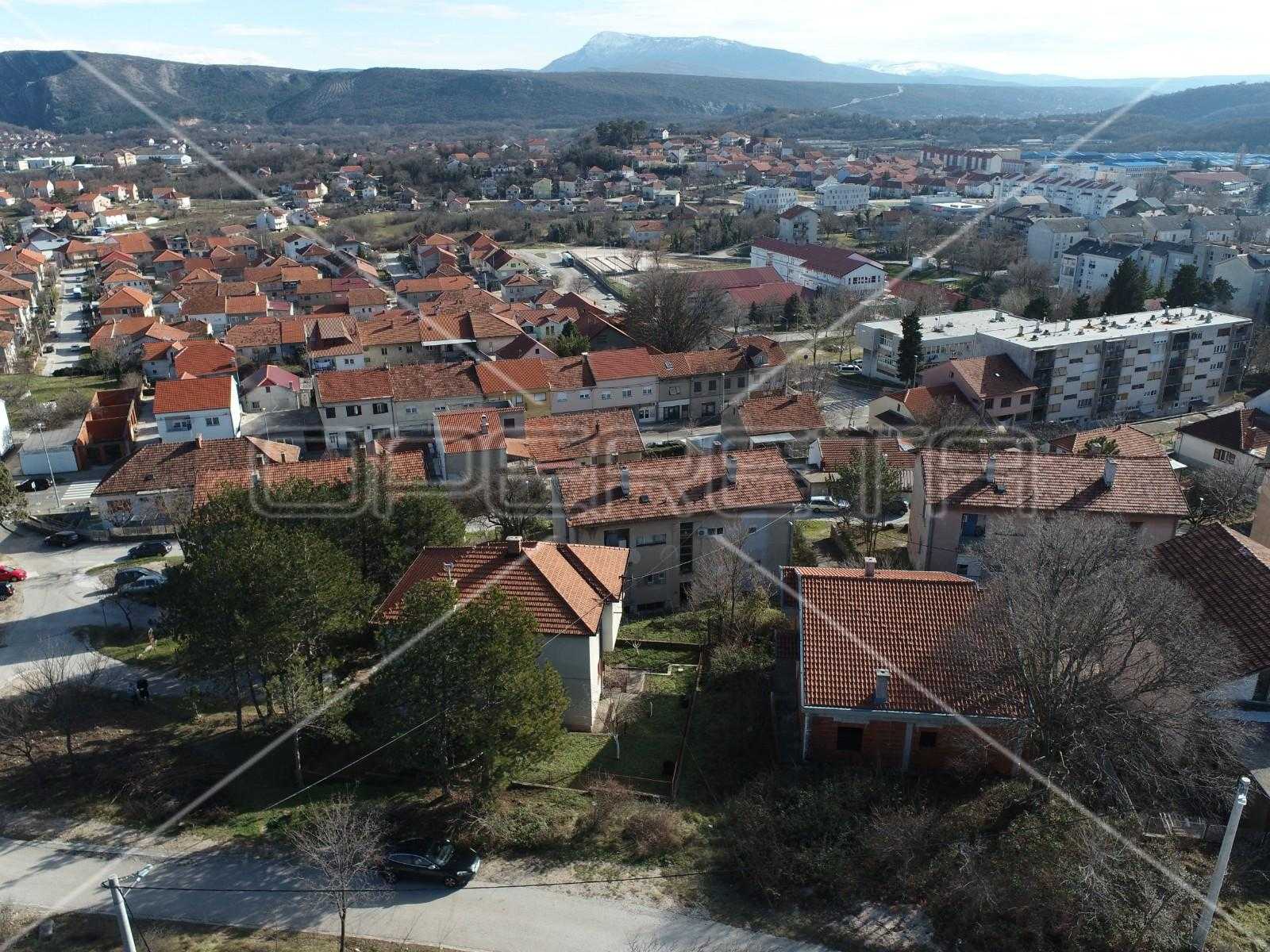 loger dans Knin, Sibensko-Kninska Zupanija 11534708