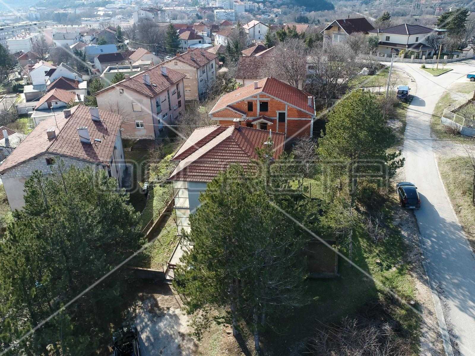 Hus i Knin, Sibensko-Kninska Zupanija 11534708