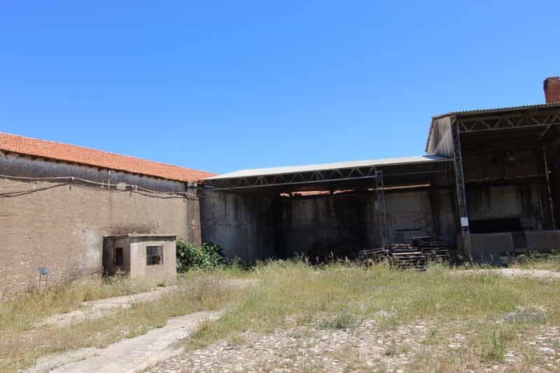 Industriel i São Brás de Alportel, Faro District 11535030