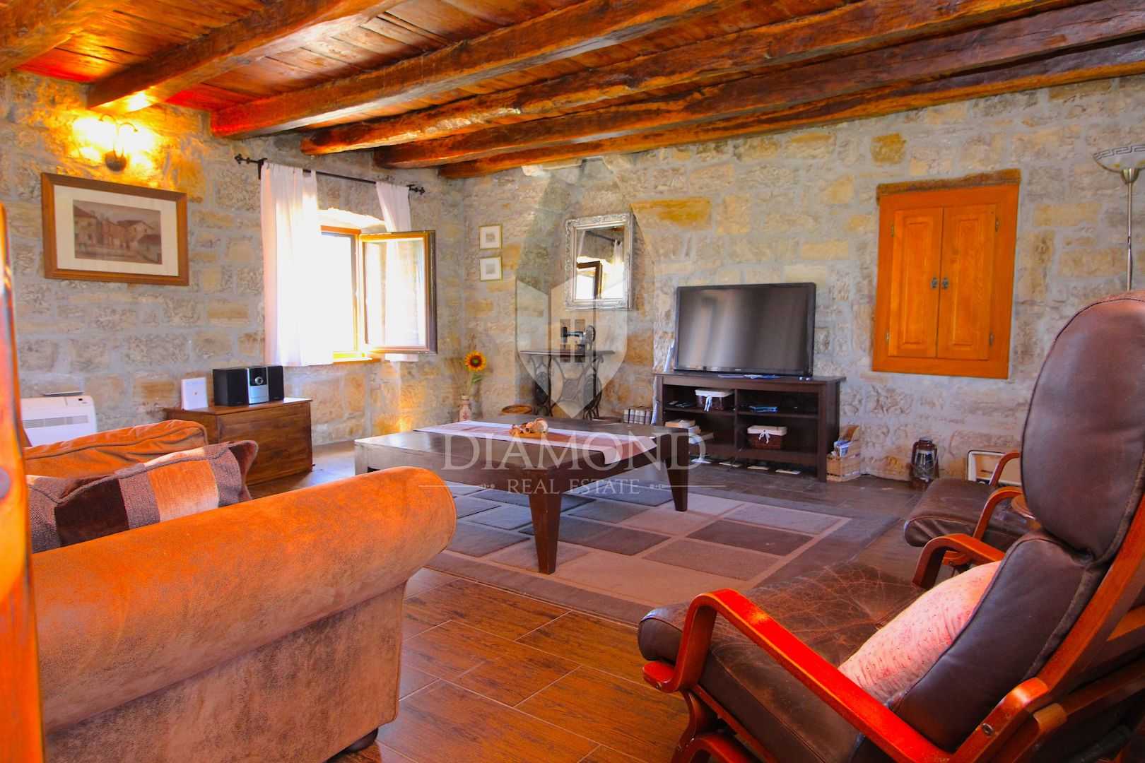 房子 在 Buzet, Istria County 11535572
