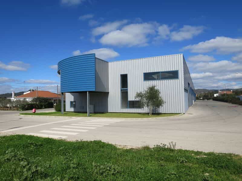 工业的 在 São Brás de Alportel, Faro District 11535842