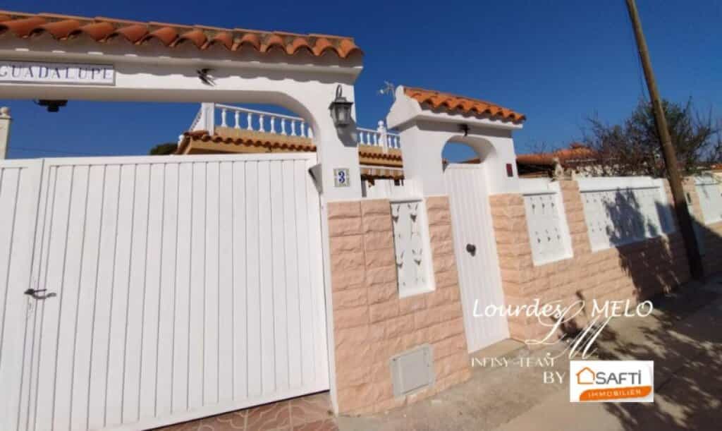 Будинок в Vinaròs, Comunidad Valenciana 11536481