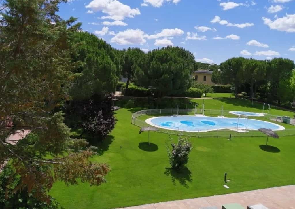 Condominio en Villaviciosa de Odón, Madrid 11536498