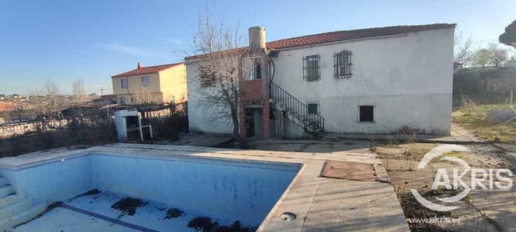 House in Casarrubios del Monte, Castille-La Mancha 11536523