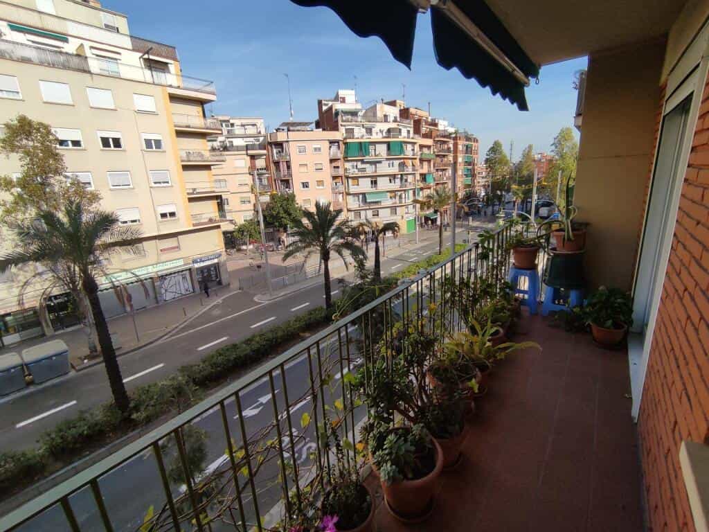 Condominium dans La Vallensana, Catalogne 11536563