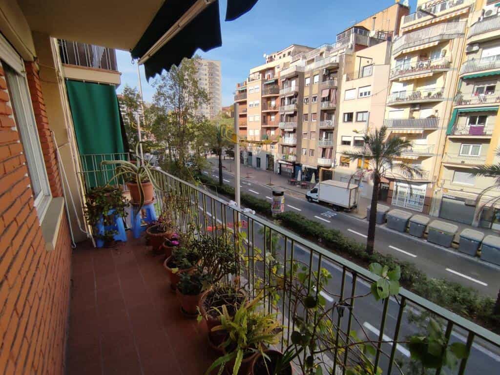 Eigentumswohnung im Barcelona, Catalunya 11536563