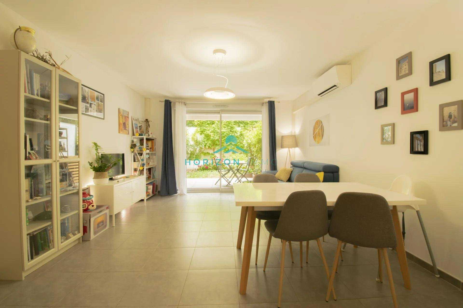 Condominium in Montaleigne, Provence-Alpes-Cote d'Azur 11536601