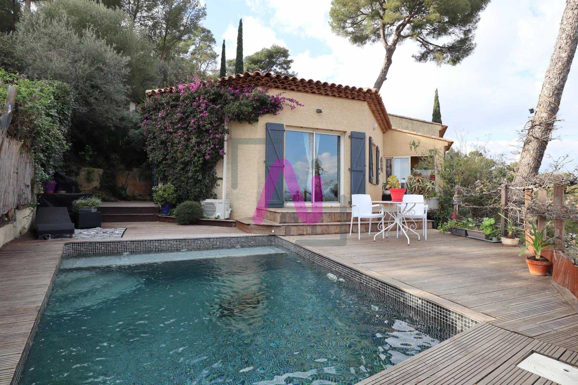 Hus i Costebelle, Provence-Alpes-Cote d'Azur 11536622