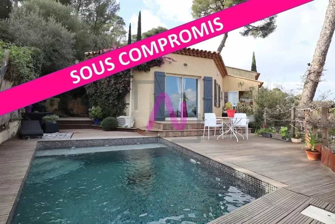 Hus i Costebelle, Provence-Alpes-Cote d'Azur 11536622