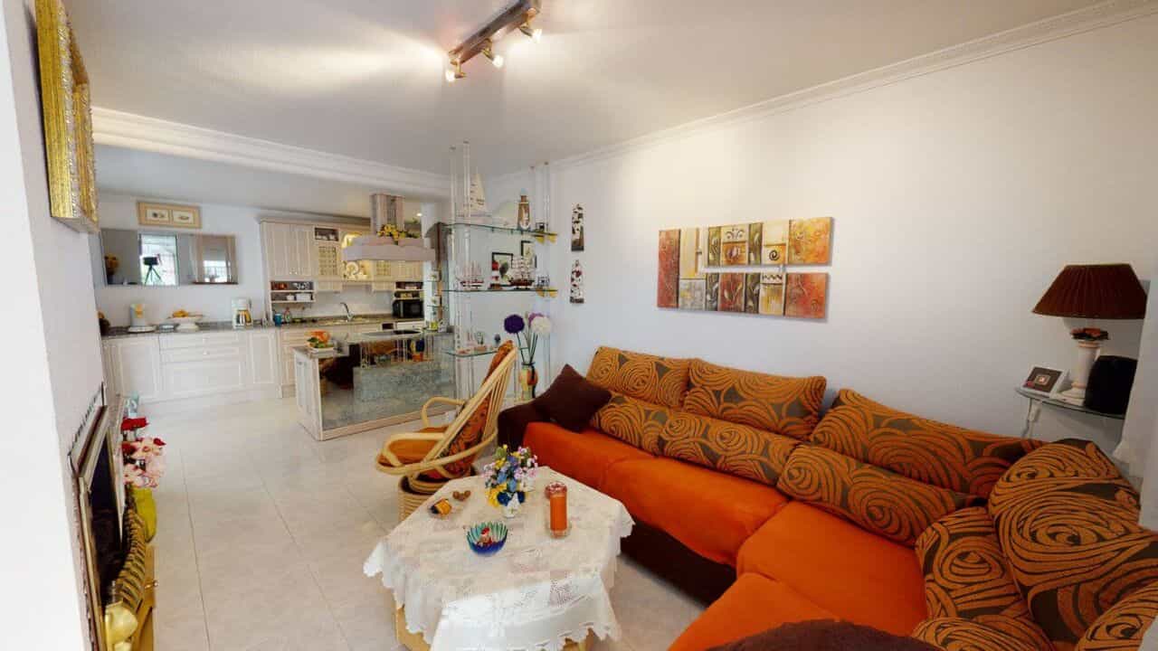 Будинок в Torrevieja, Valencian Community 11537026