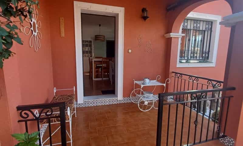 公寓 在 Los Montesinos, Valencian Community 11537412