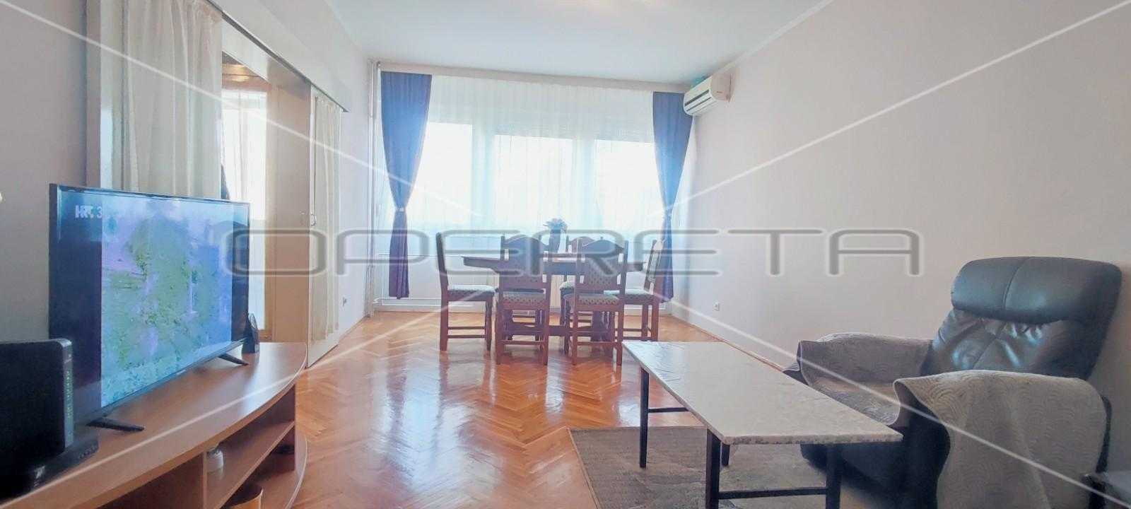 Condominio en Sesvete, Zagreb, Graduado 11537429