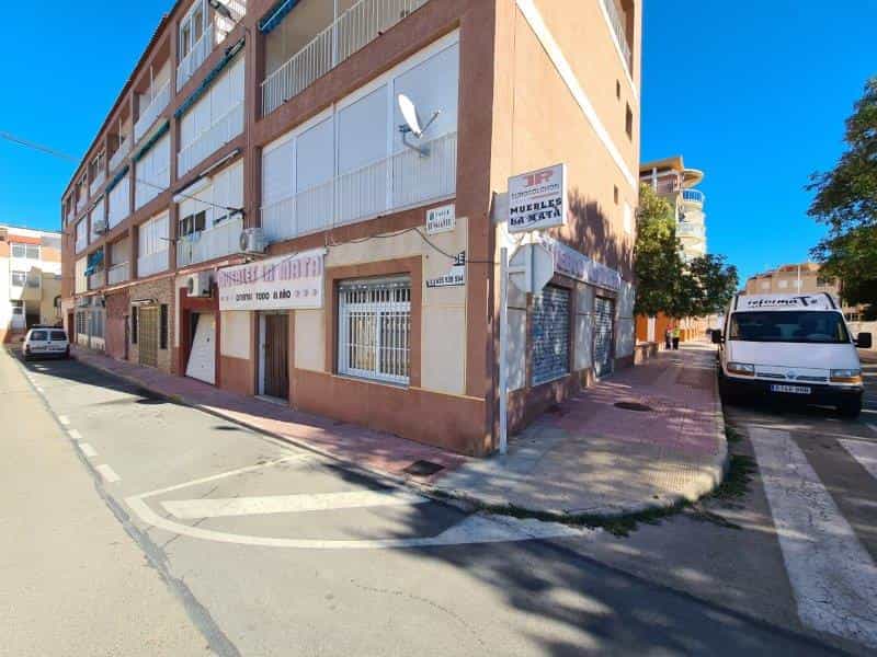 Industrieel in Torrelamata, Valencia 11537622