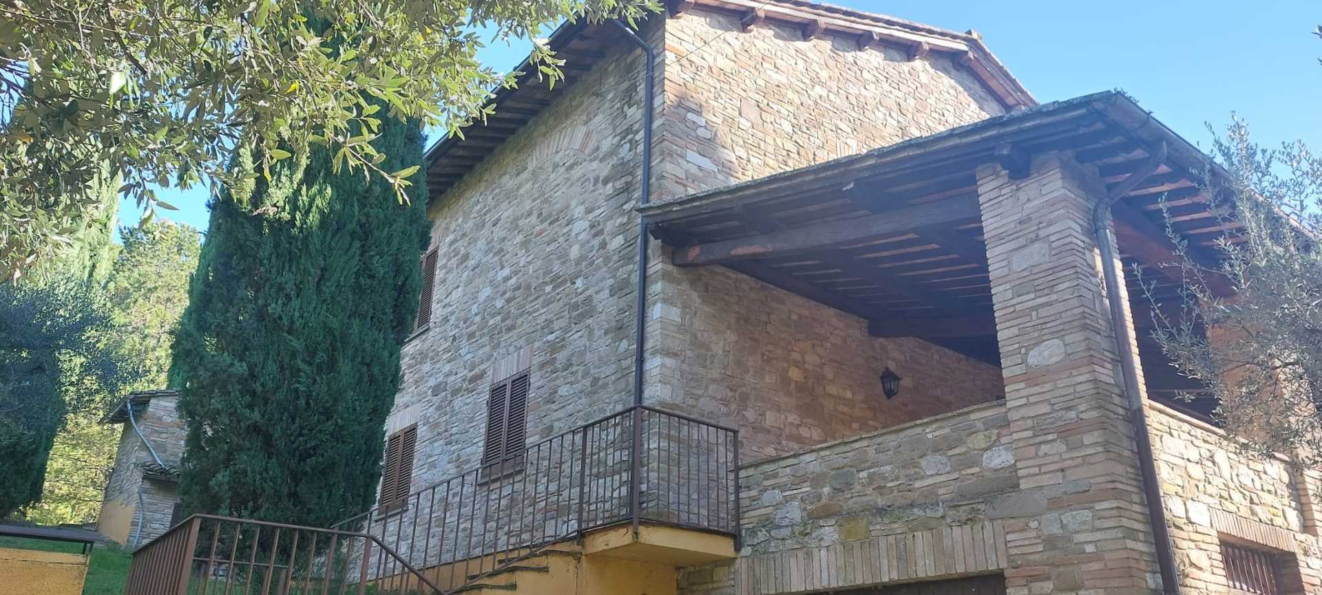 σπίτι σε Assisi, Umbria 11537665