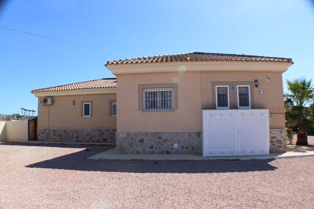 房子 在 Daya Nueva, Valencian Community 11537908