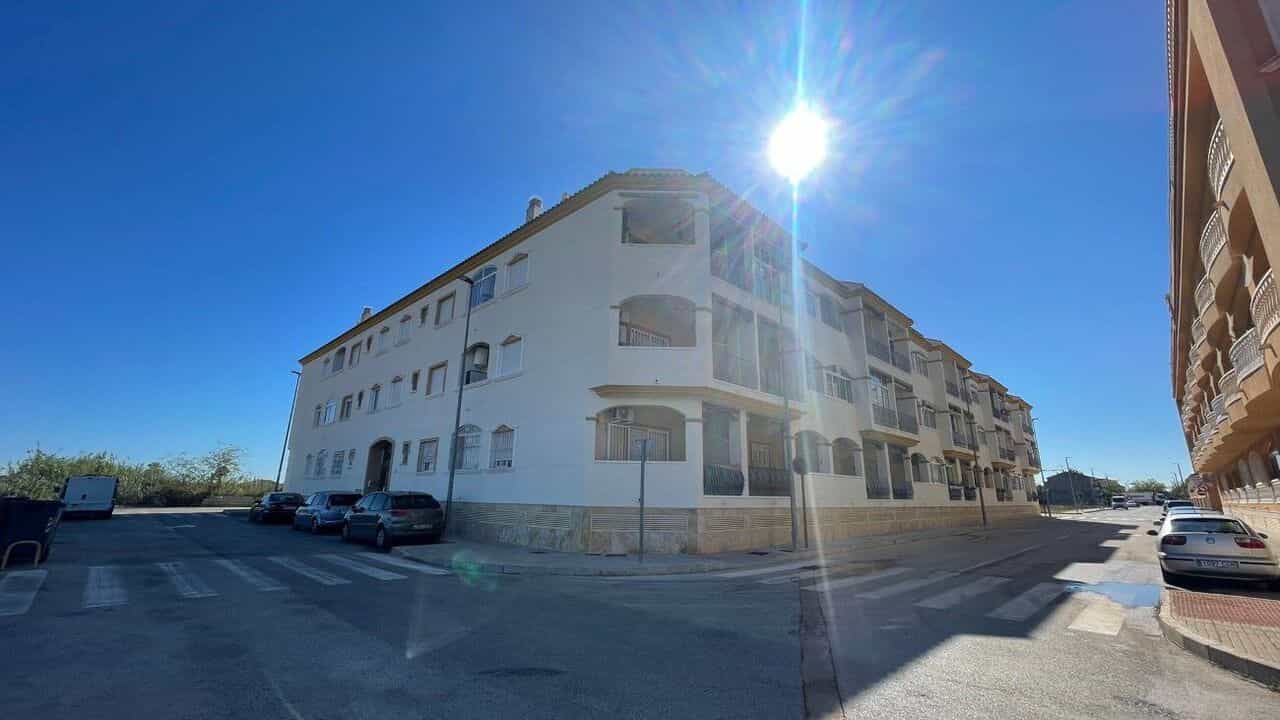 Condominium in Dolores, Valencia 11538077
