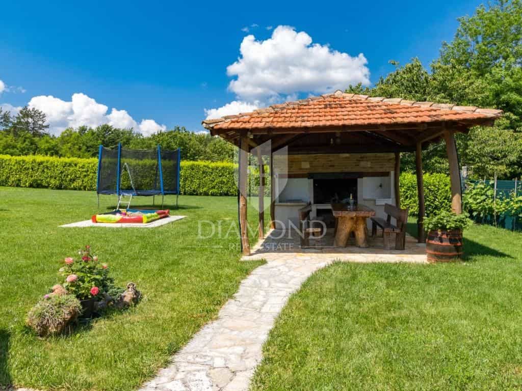 casa en Karojba, Istria County 11538389
