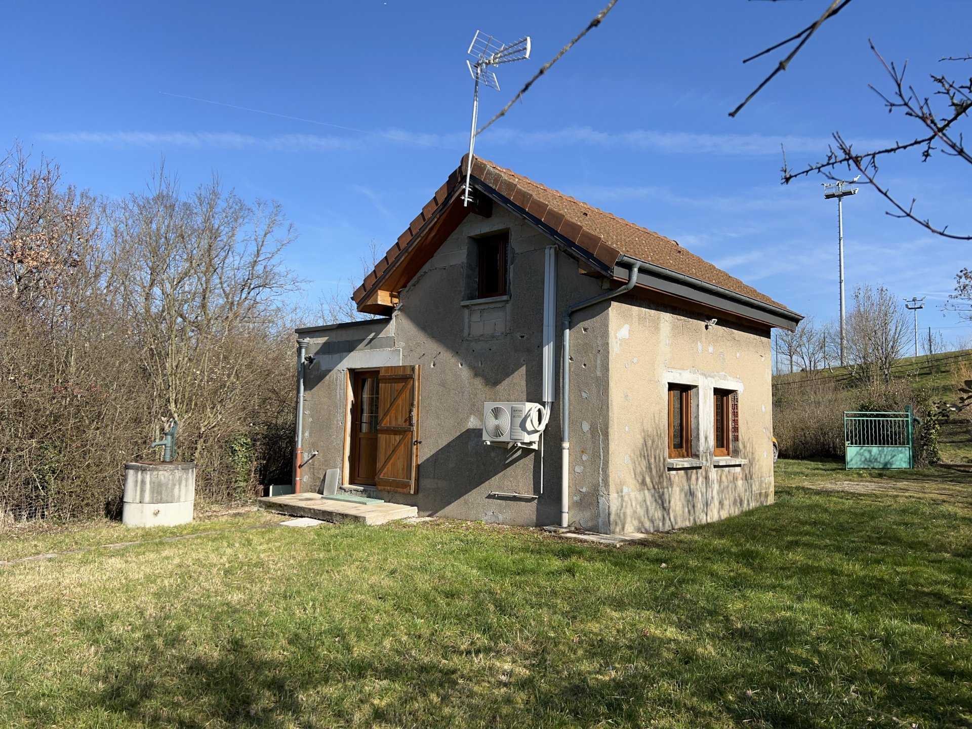 Talo sisään Saint-Georges-sur-Baulche, Yonne 11538574