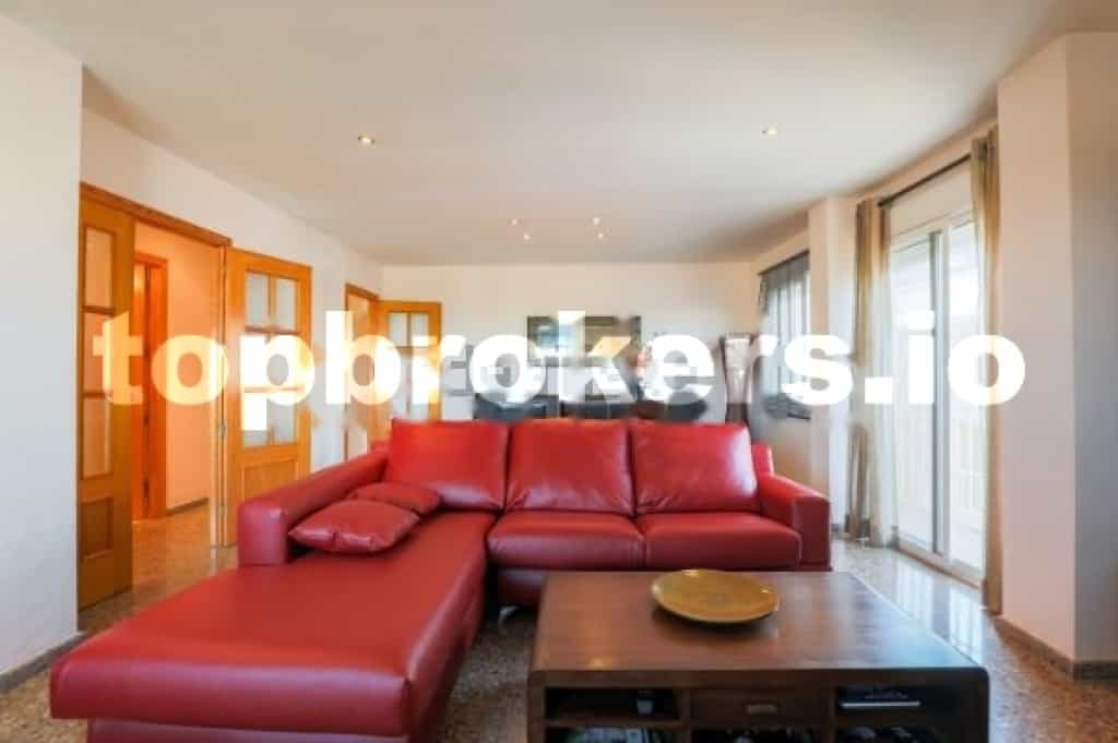 Condominium in Albal, Comunidad Valenciana 11538624