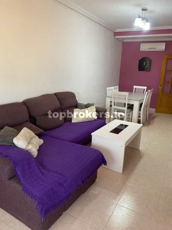 Condominium in Bigastro, Comunidad Valenciana 11538900