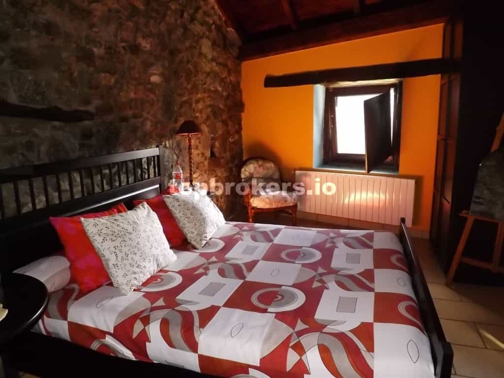rumah dalam Socueva, Cantabria 11538934
