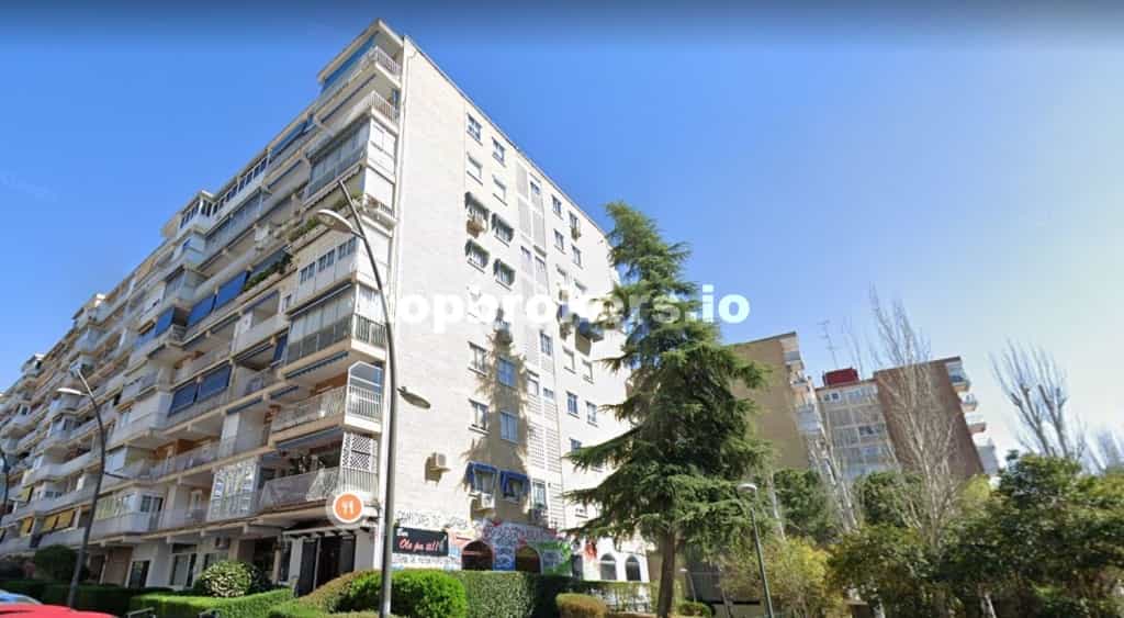 Condominium in Móstoles, Comunidad de Madrid 11538937