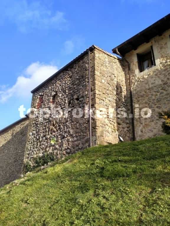 Hus i Azuelo, Navarra 11539096