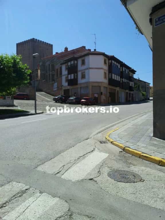 Condominium in Medina de Pomar, Castille-Leon 11539149