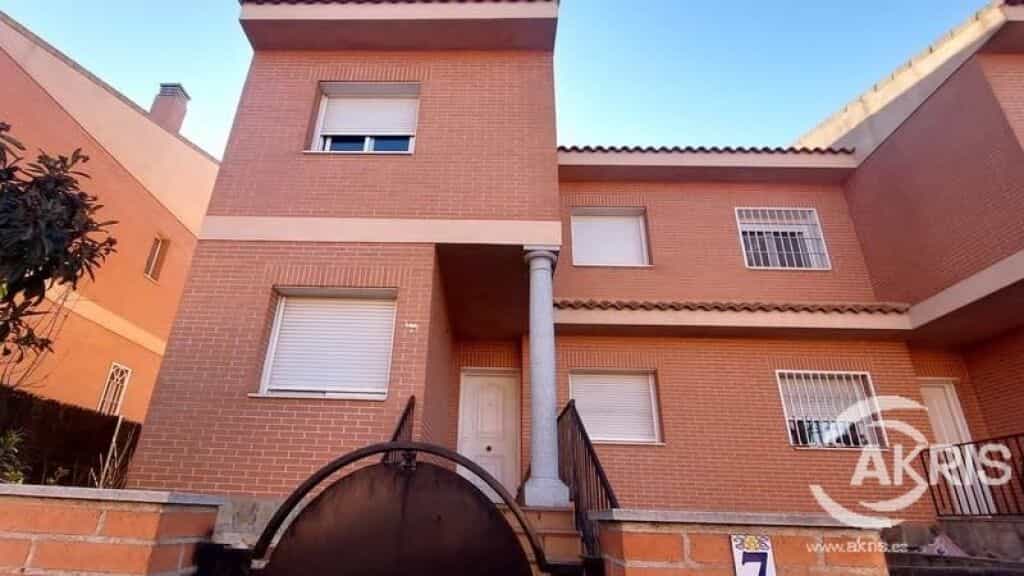 House in Ugena, Castille-La Mancha 11539234