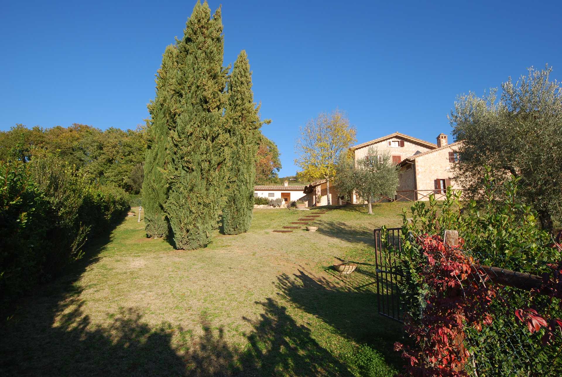 Будинок в Lugnano in Teverina, Umbria 11540154