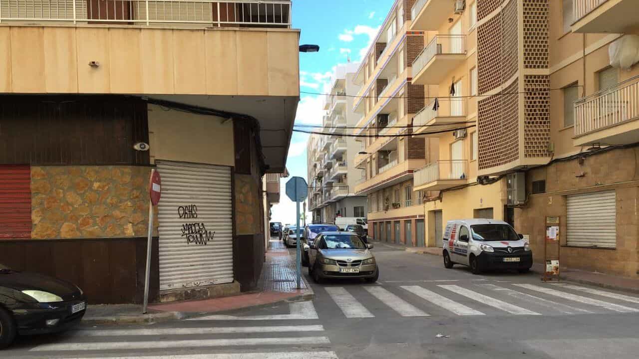 Perindustrian dalam Torrevieja, Valencian Community 11540183