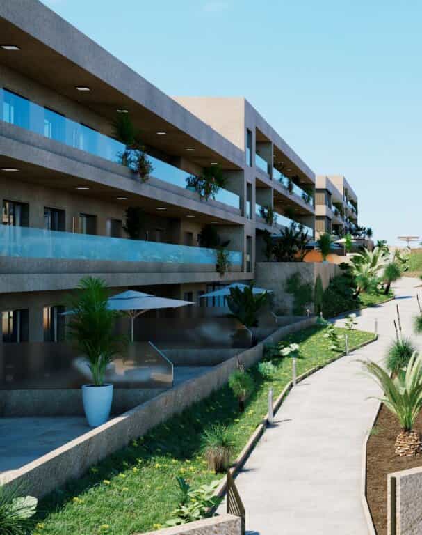 Condominium in Adeje, Canary Islands 11540609