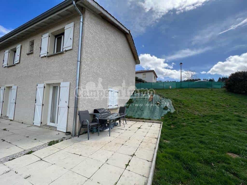 casa no Villecheneve, Auvergne-Rhone-Alpes 11540774