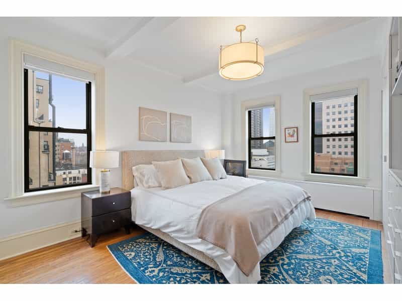Condominium in New York, New York 11540945