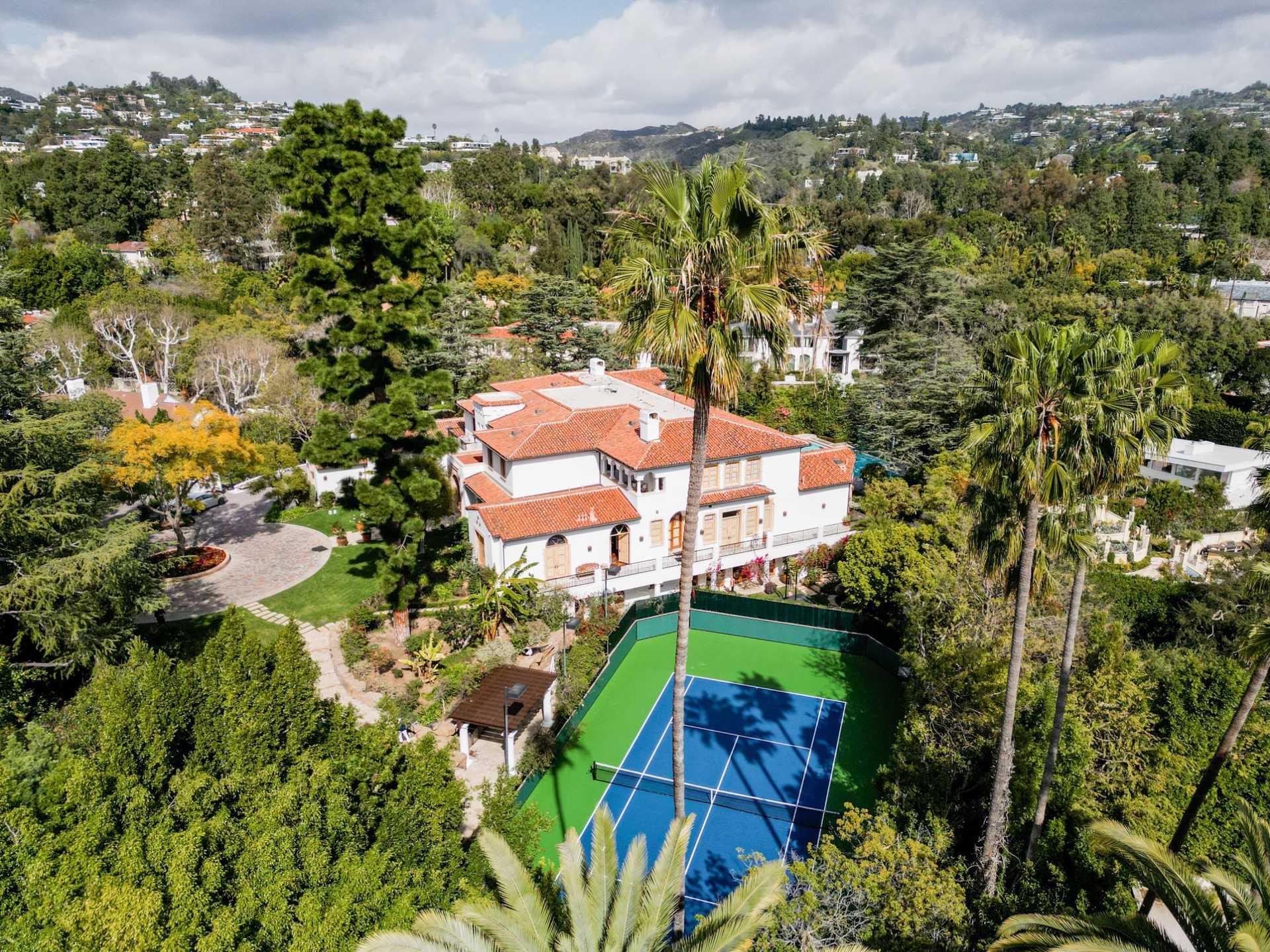 House in Beverly Hills, California 11540975