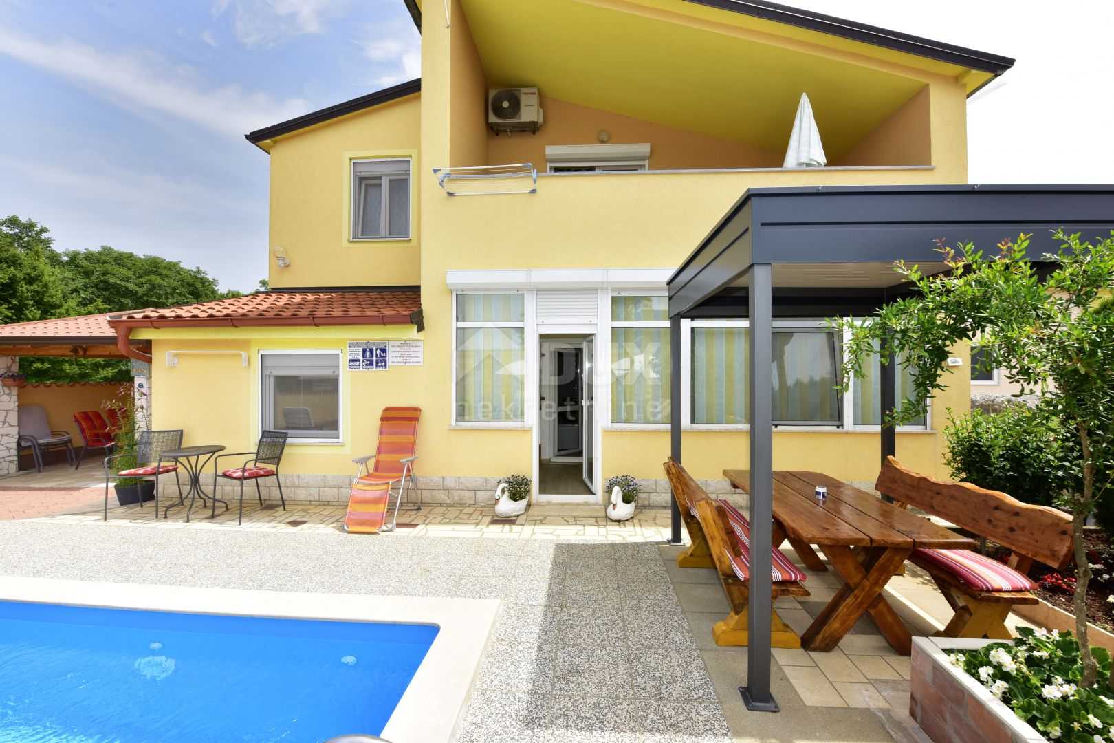 Huis in Poreč, Istria County 11541016