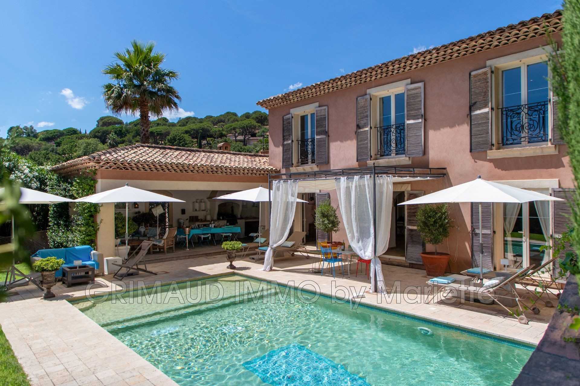 rumah dalam Grimaud, Provence-Alpes-Côte d'Azur 11541286