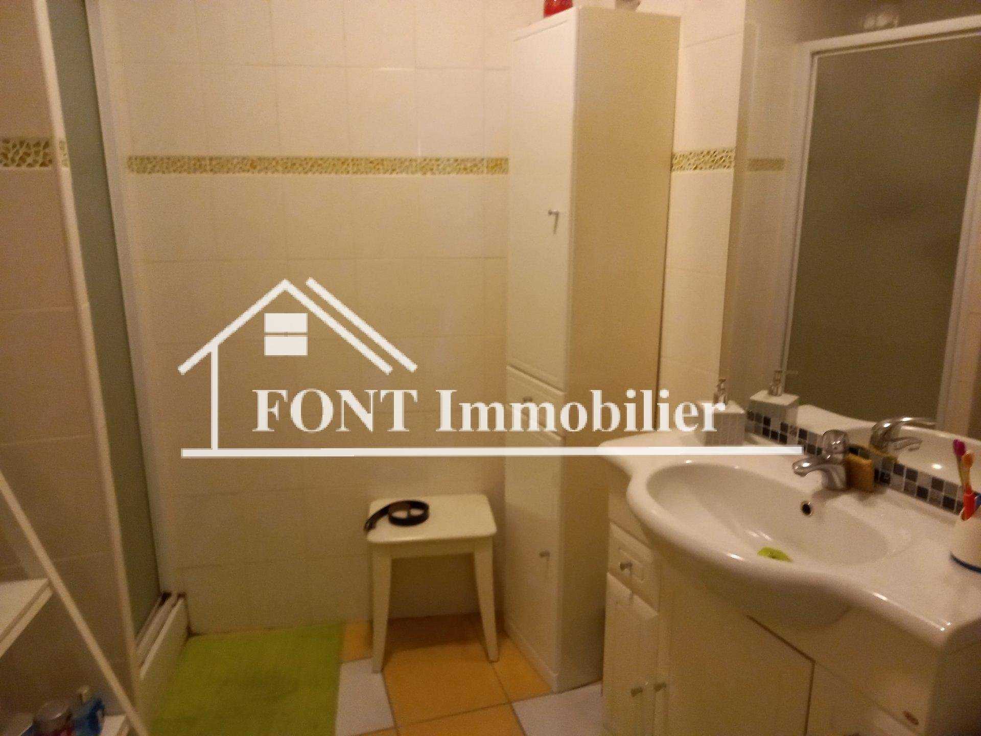 Condominium in L'Horme, Loire 11541701